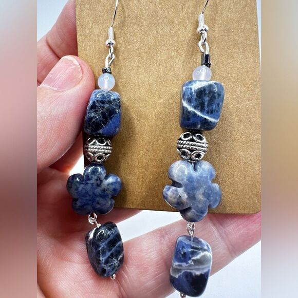 3” dangle earrings with 925 hooks, sodalite, moonstone and silver toned beads! - Picture 5 of 15